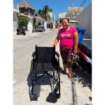 Colectivo Isleño sigue entregando apoyos a quienes más lo necesitan en Isla Mujeres