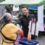 Los tianguis cuentan historias de familias trabajadoras que transforman Cancún: Pablo Bustamante