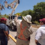 Chacón supervisa trabajos de cuadrillas de la CFE